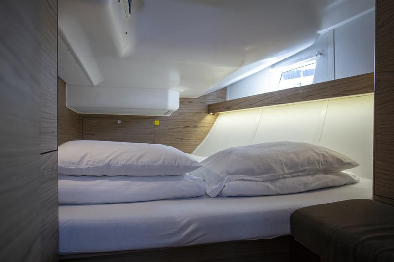 Book yachts online - sailboat - Elan 45 Impression - Tightrope - rent
