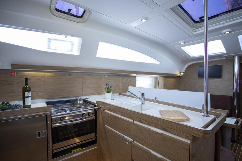 Book yachts online - sailboat - Elan 45 Impression - Tightrope - rent