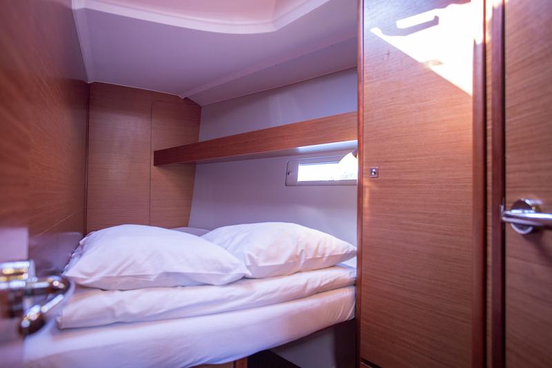 Book yachts online - sailboat - Dufour 460 Grand Large - Mincipesa - rent