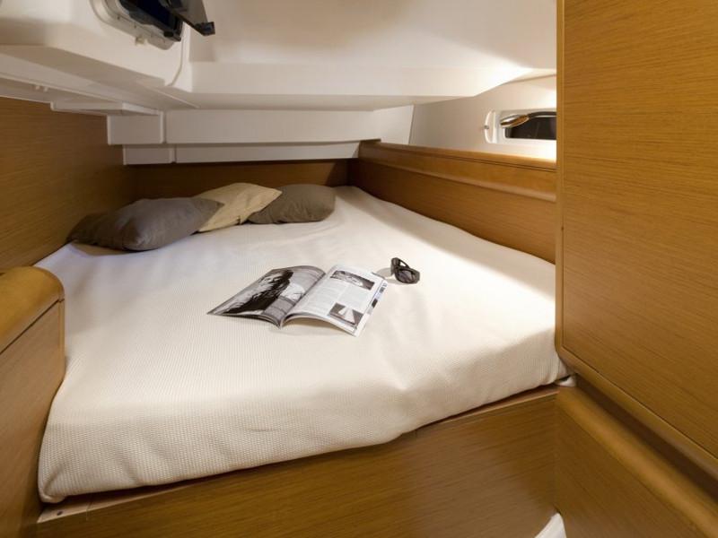 Book yachts online - sailboat - Sun Odyssey 409 - Kybele - rent