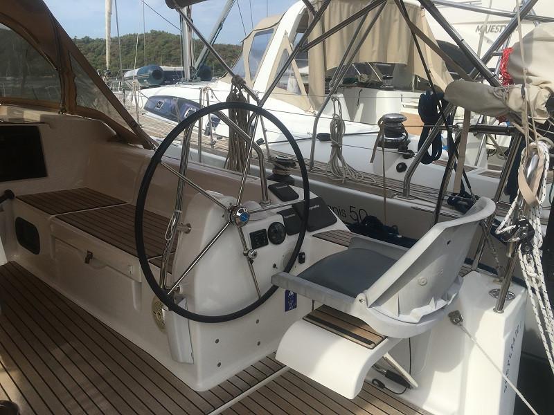 Book yachts online - sailboat - Dufour 382 Grand Large - Desperado - rent