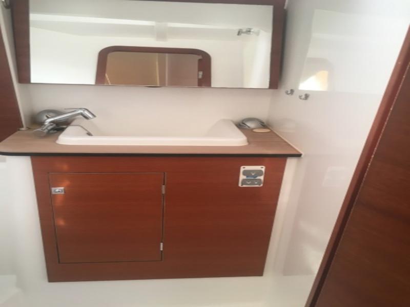 Book yachts online - sailboat - Dufour 382 Grand Large - Desperado - rent