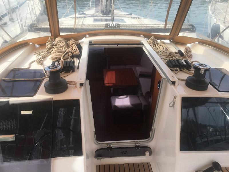 Book yachts online - sailboat - Dufour 382 Grand Large - Desperado - rent