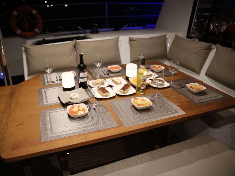 Book yachts online - catamaran - Saba 50 - Royal Cracow - rent