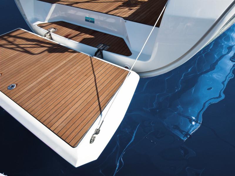 Book yachts online - sailboat - Bavaria 34 Cruiser - Free Spirit - rent