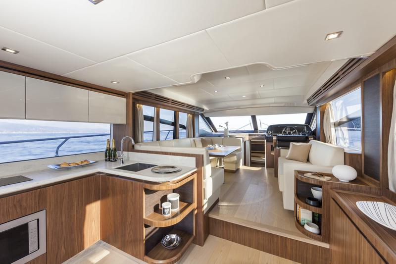 Book yachts online - motorboat - Absolute 52 FLY - Steady Rider - rent