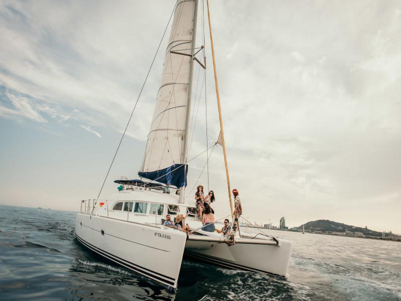 Book yachts online - catamaran - Lagoon 400 - Elan - rent