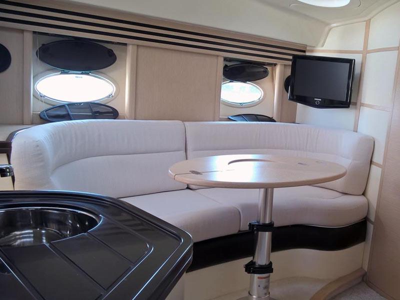 Book yachts online - motorboat - Elan Power 35 - MARTA II - rent