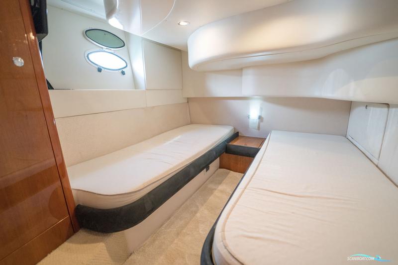 Book yachts online - motorboat - Azimut 39 - MARTA VI - rent