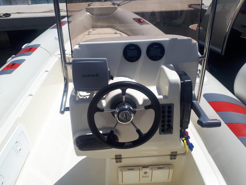 Book yachts online - motorboat - Barracuda - BARRACUDA 590 - rent