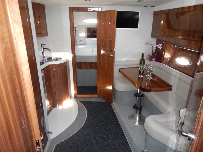 Book yachts online - motorboat - Mirakul 40 - MARTA V - rent