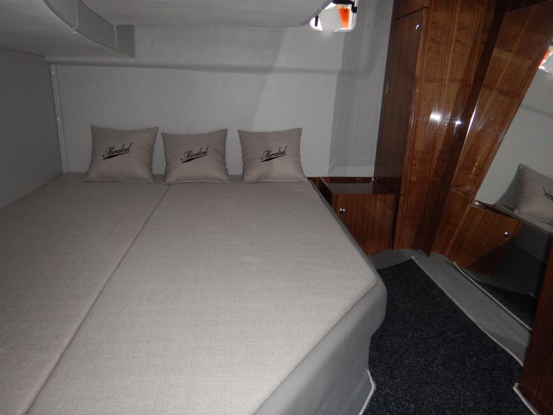 Book yachts online - motorboat - Mirakul 40 - MARTA V - rent
