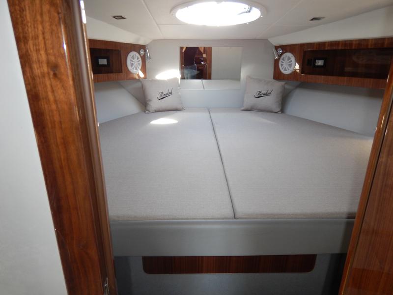 Book yachts online - motorboat - Mirakul 40 - MARTA V - rent