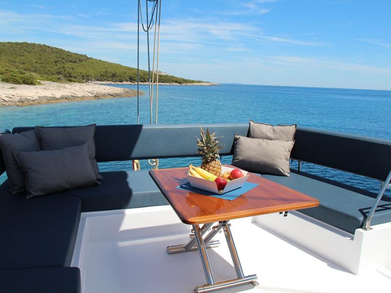 Book yachts online - catamaran - Nautitech 46 Fly - Togina - rent