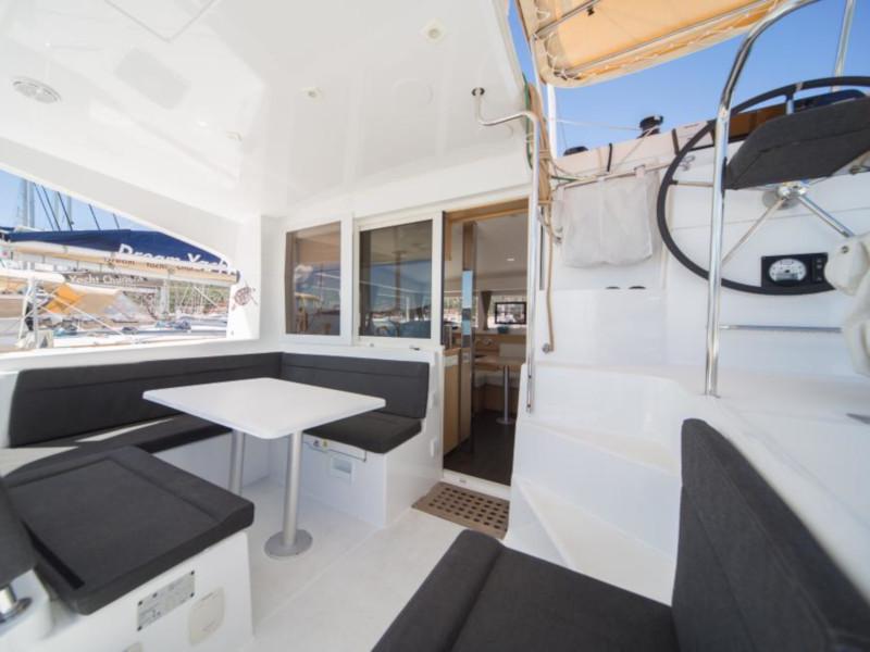 Book yachts online - catamaran - Lagoon 39 - Varela - rent