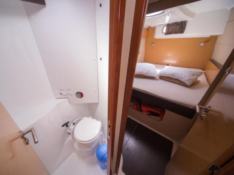 Book yachts online - catamaran - Lipari 41 - Dreamseeker - rent
