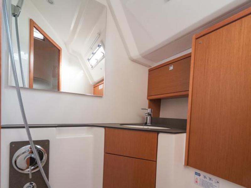 Book yachts online - sailboat - Bavaria Cruiser 46 - Gershwin - rent