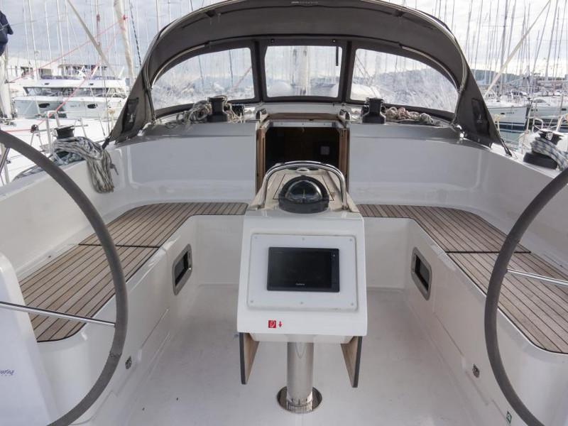 Book yachts online - sailboat - Bavaria Cruiser 46 - Gershwin - rent