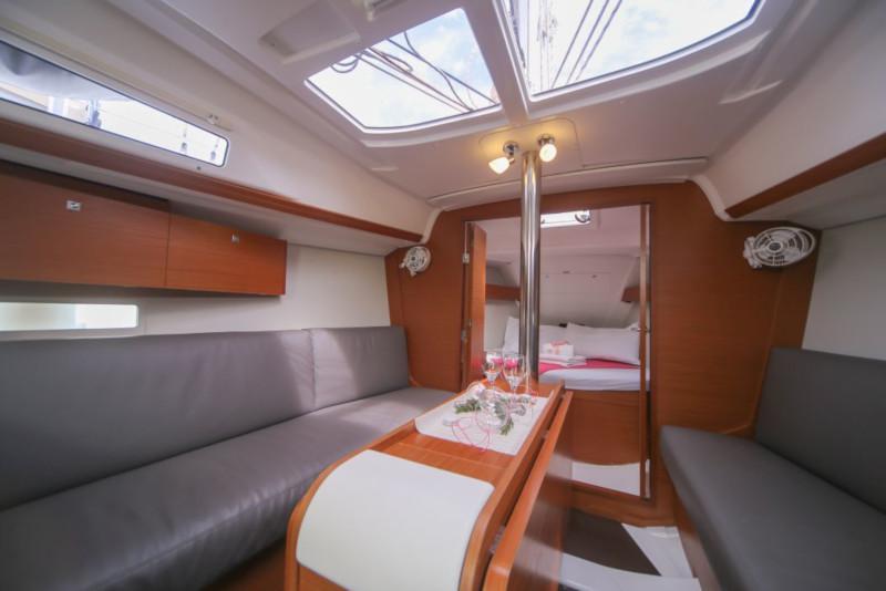 Book yachts online - sailboat - Dufour 310 Grand Large - Union - rent
