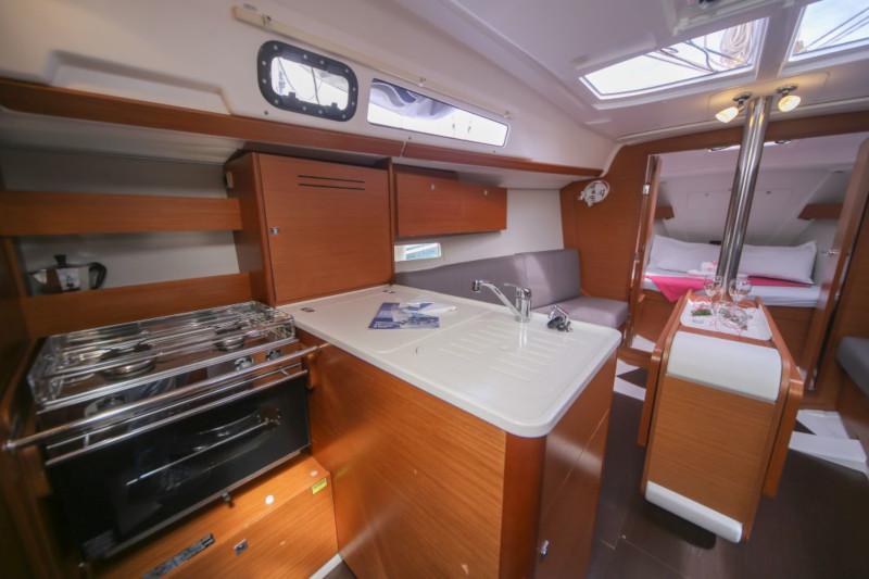 Book yachts online - sailboat - Dufour 310 Grand Large - Union - rent