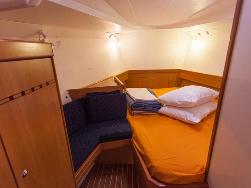 Book yachts online - sailboat - Harmony 47 - Pinta - rent