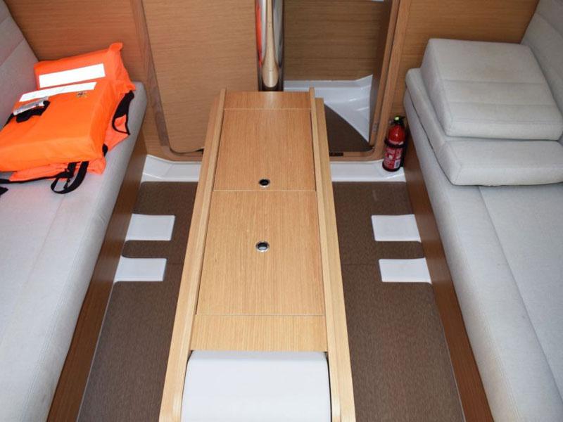 Book yachts online - sailboat - Dufour 350 Grand Large - Balavoine - rent