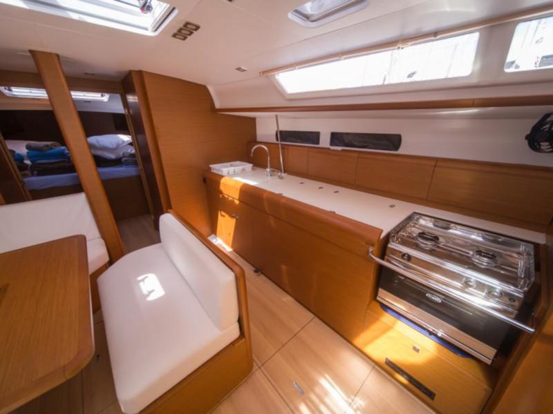 Book yachts online - sailboat - Sun Odyssey 479 - Iraklia - rent