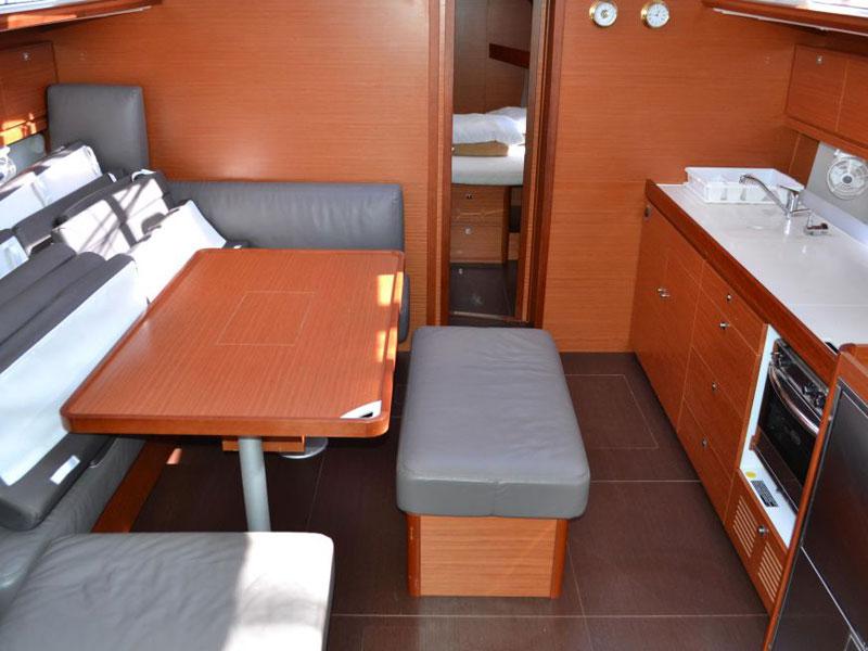 Book yachts online - sailboat - Dufour 460 Grand Large - Cythere - rent