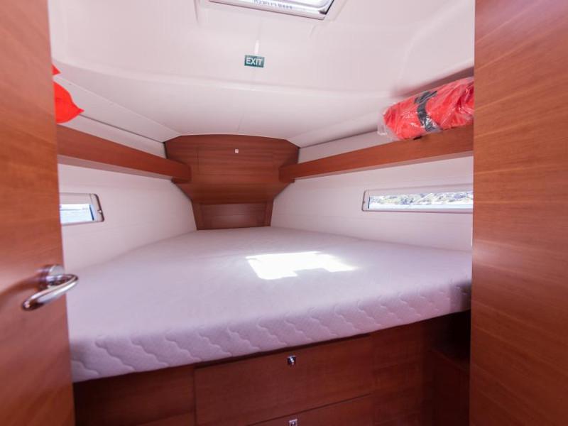 Book yachts online - sailboat - Dufour 382 Grand Large - Rigoletto - rent