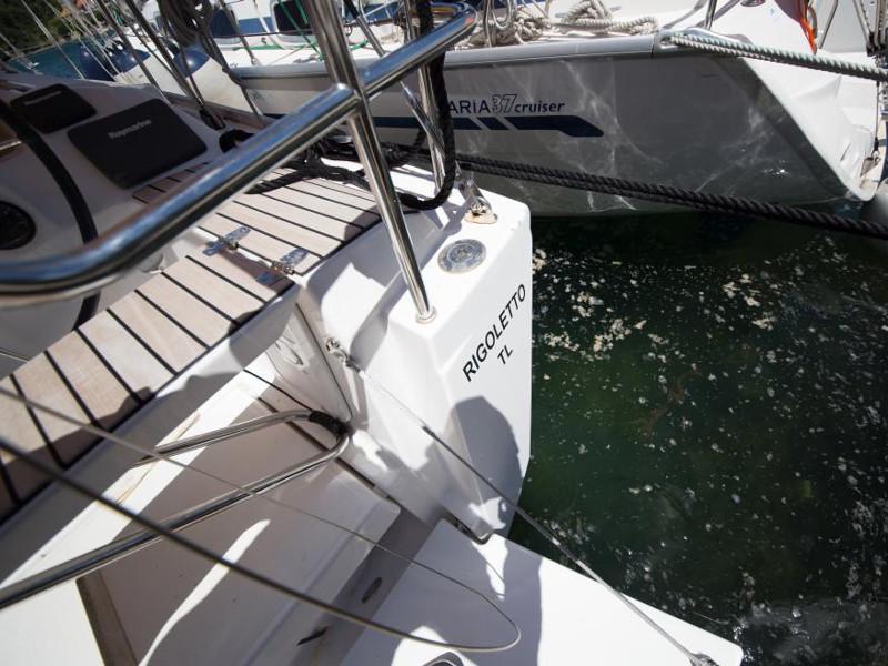 Book yachts online - sailboat - Dufour 382 Grand Large - Rigoletto - rent