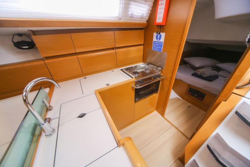 Book yachts online - sailboat - Sun Odyssey 449 - Bondone - rent
