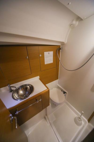 Book yachts online - sailboat - Sun Odyssey 449 - Bondone - rent