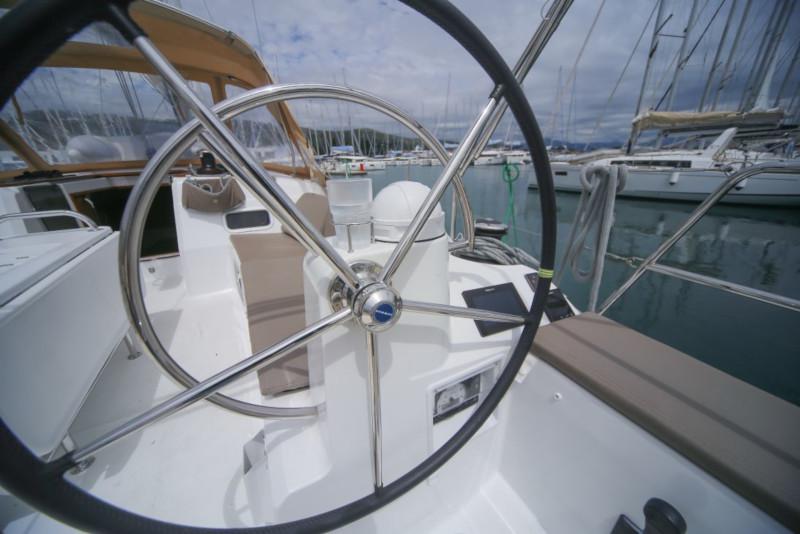 Book yachts online - sailboat - Sun Odyssey 519 - Andaman - rent