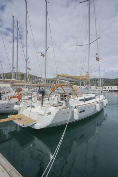 Book yachts online - sailboat - Sun Odyssey 519 - Andaman - rent