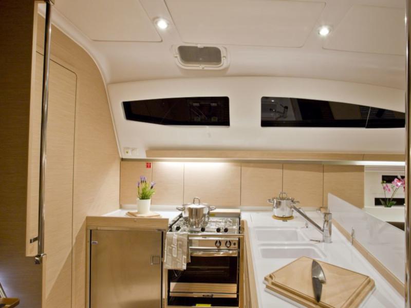Book yachts online - sailboat - Elan Impression 45 - Elysium - rent