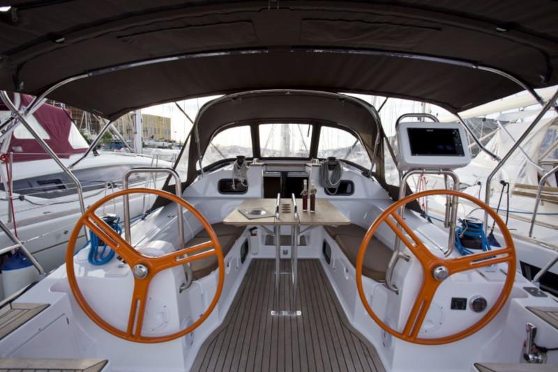 Book yachts online - sailboat - Elan Impression 40 - Fides - rent