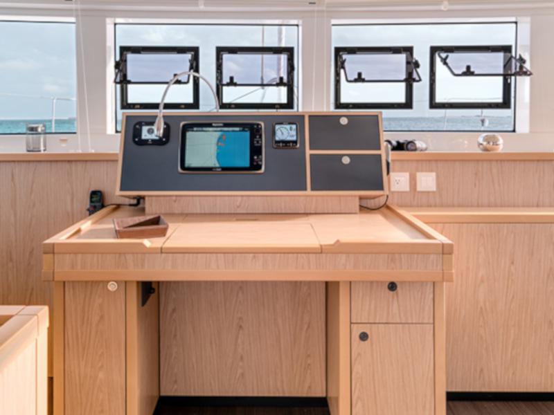 Book yachts online - catamaran - Lagoon 52F - Korana - rent