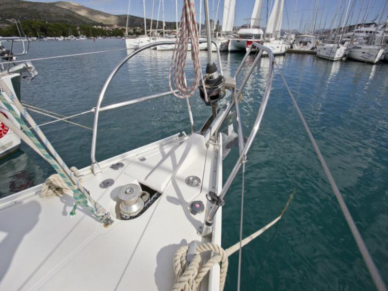 Book yachts online - sailboat - Elan 434 Impression - Didi - rent