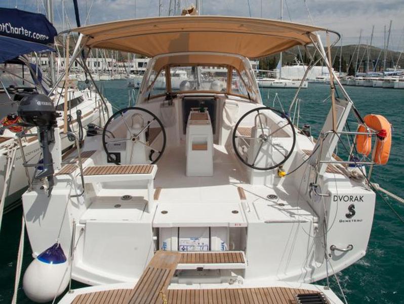 Book yachts online - sailboat - Oceanis 38.1 - Dvorak - rent
