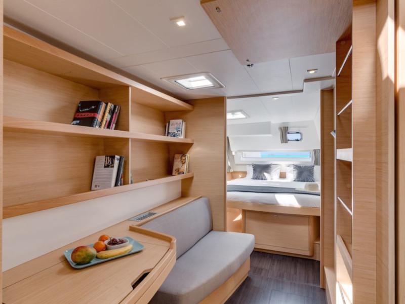 Book yachts online - catamaran - Lagoon 42 - Pulp Fiction - rent