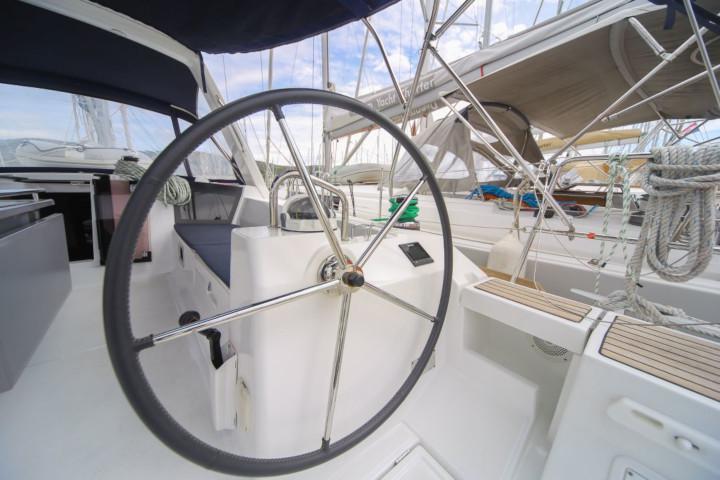 Book yachts online - sailboat - Oceanis 45 - Strauss - rent