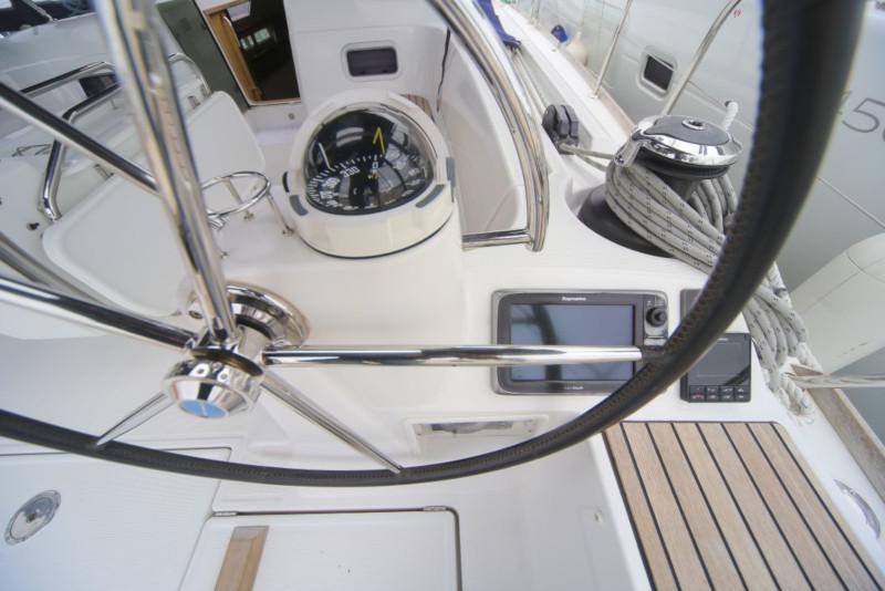 Book yachts online - sailboat - Sun Odyssey 509 - Pomone - 15 - rent