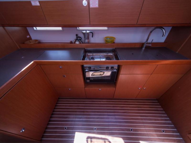 Book yachts online - sailboat - Bavaria Cruiser 46 - Chimenti - rent