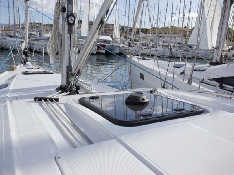 Book yachts online - sailboat - Elan Impression 45 - Six Friends - rent