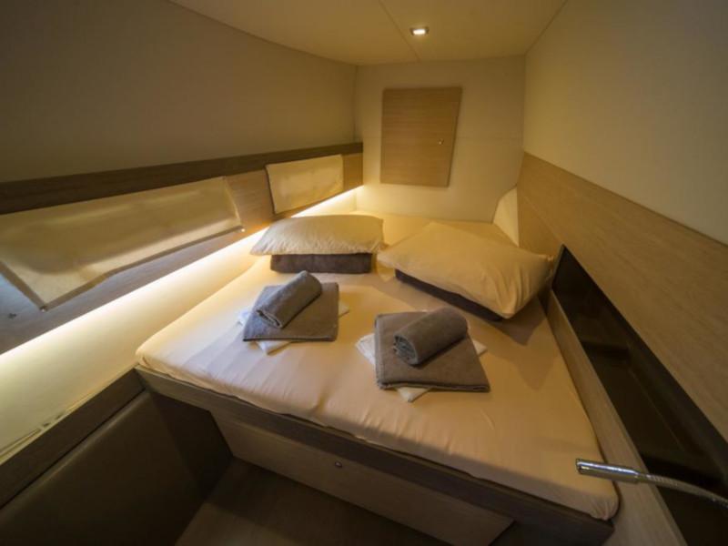 Book yachts online - catamaran - Bali 4.3 - Nougaro - rent