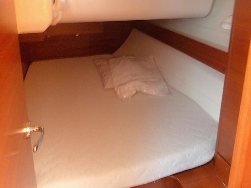 Book yachts online - sailboat - Dufour 382 Grand Large - Les Troyens - rent
