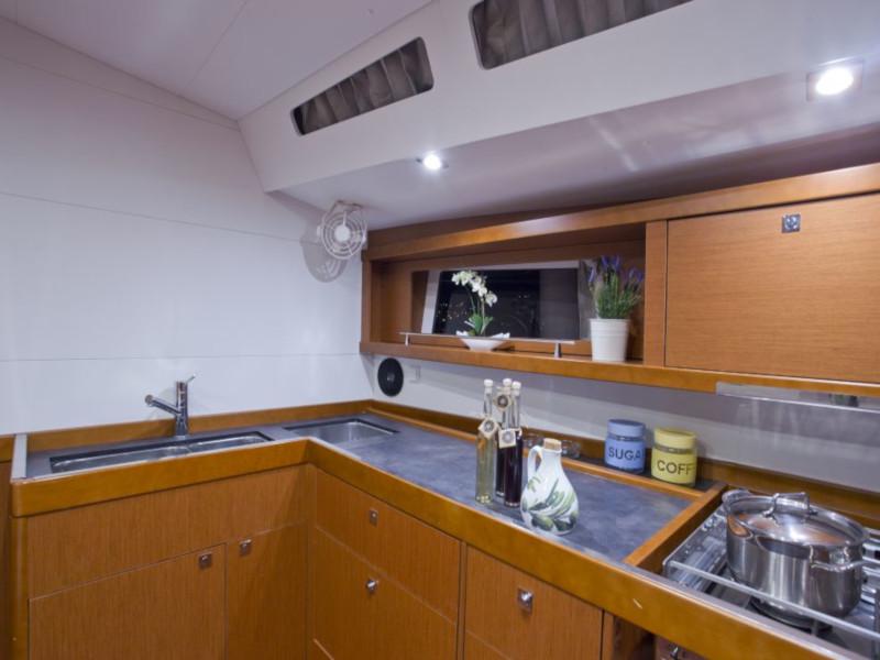 Book yachts online - sailboat - Oceanis 48 (10-4) - Lady Bug I - rent
