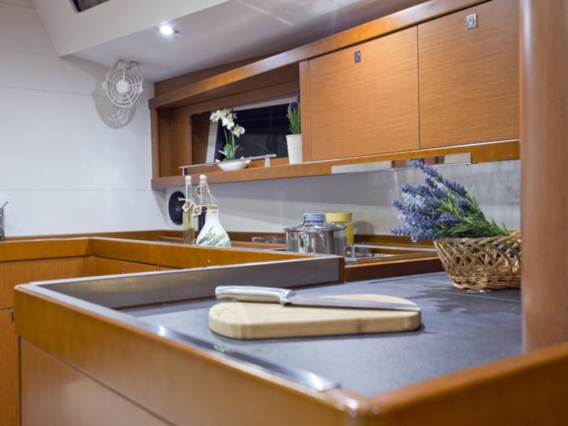 Book yachts online - sailboat - Oceanis 48 (10-4) - Lady Bug I - rent