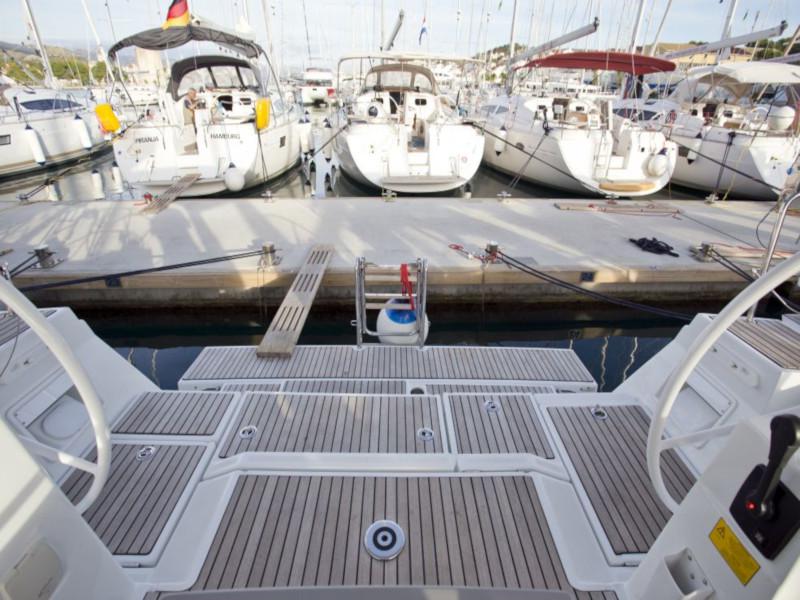 Book yachts online - sailboat - Oceanis 48 (10-4) - Lady Bug I - rent