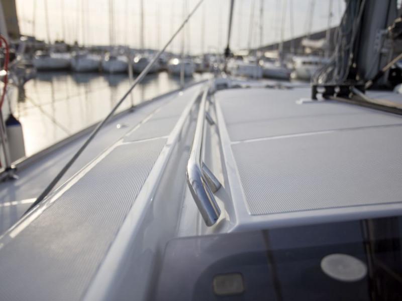 Book yachts online - sailboat - Oceanis 48 (10-4) - Lady Bug I - rent